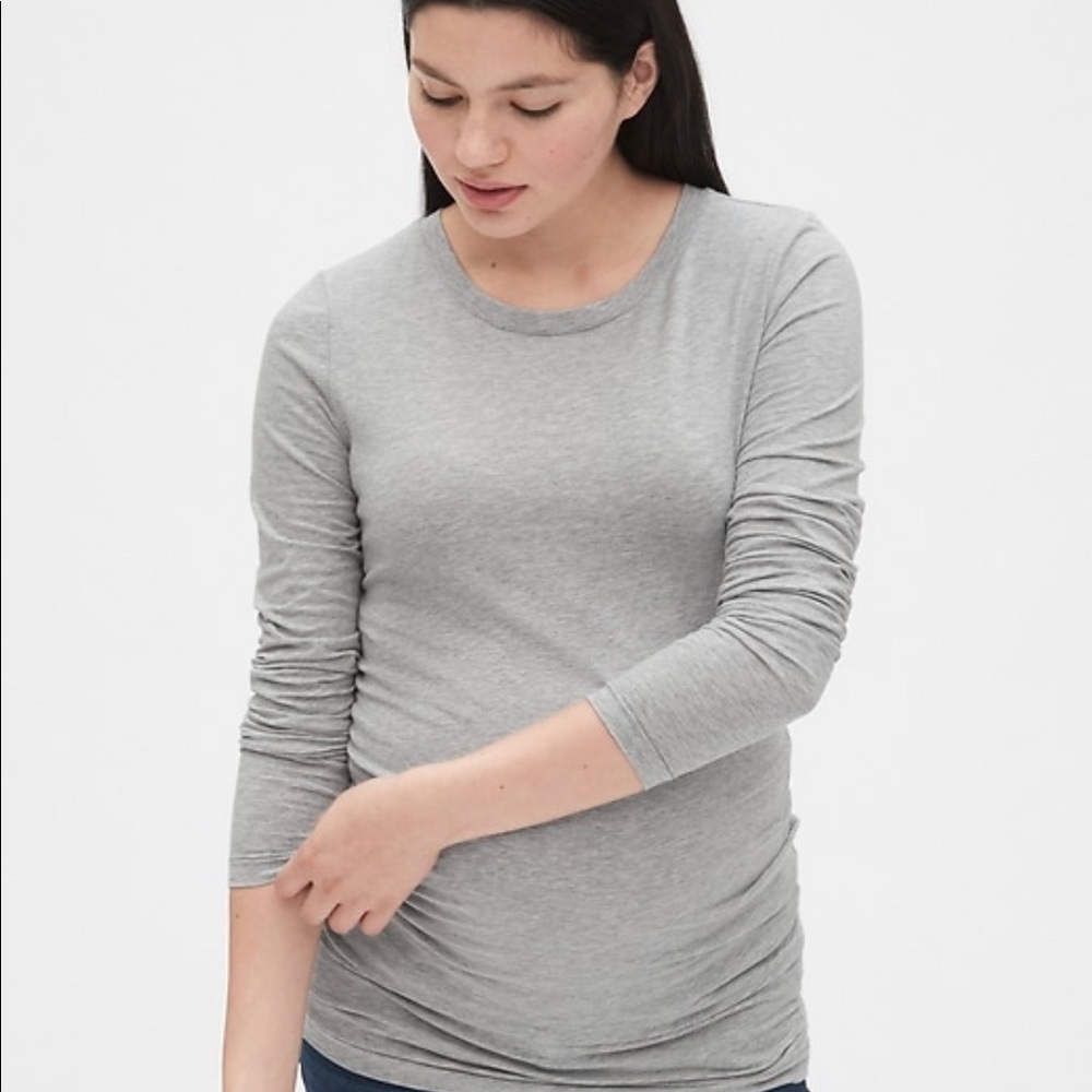 Gap maternity gray long sleeve t-shirt